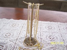 Magnifique galon en strass sertis sur métal doré. Fabric. Française.   Réf n°432