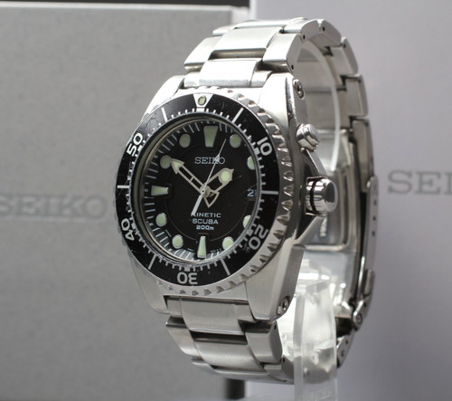 Montre cinétique homme noire