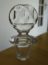 BACCARAT  ANCIEN  BOUCHON EN CRISTAL TAILLER MODELE JUVISY CARAFE MADERE ANSE