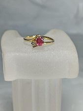 bague or 18 carats Rubis De 0.50cts Et Petit Diamants