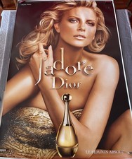 Affiches abribus, lingerie