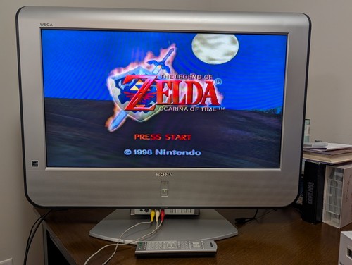 Vintage sony wega lcd - 32",