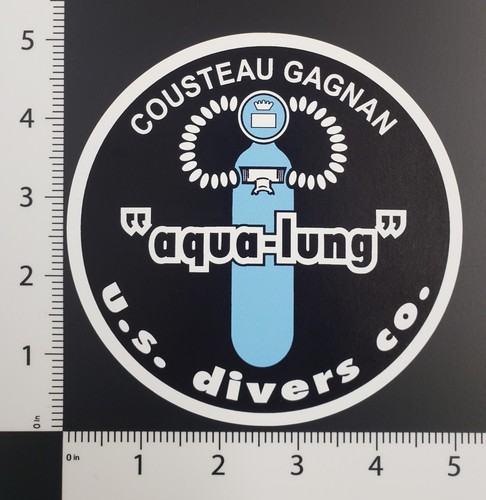 Aqua lung divers diving - aqua-lung,