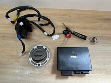 UN KIT SERRURE NEIMAN CDI BOUCHON YAMAHA YZF R1 R1M RN65 2020 B3L-8591A-50