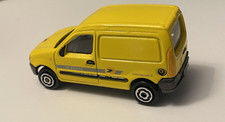 MINIATURE MAJORETTE RENAULT