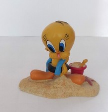 Figurine de Titi à la plage