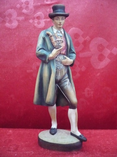 Très belle figurine bois - belle,