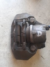 etrier frein avant droit