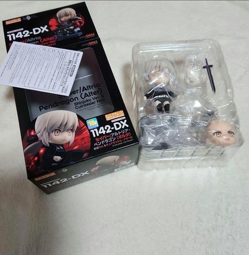 Sabre nendoroïde ancien