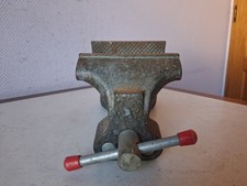 Ancien étau d'établi en