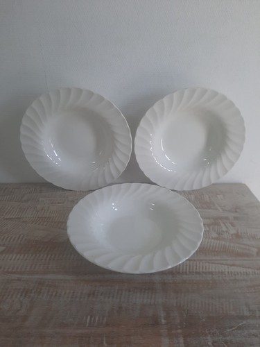 Assiettes creuses torsadées - 3,
