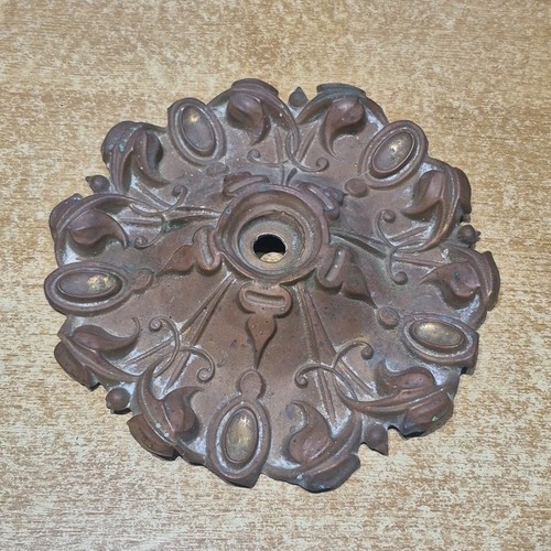 Superbe rosace plafonnier - rosace,