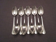 9 grandes cuillères anciennes