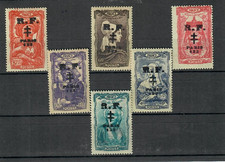 LIBERATION PARIS 122 / SERIE DES COIFFES REGIONALES**