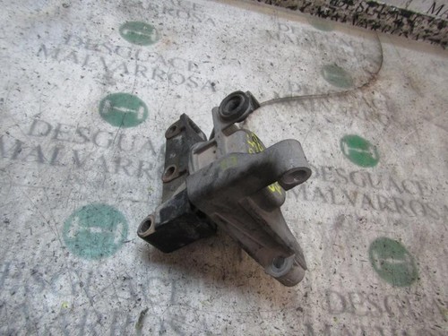 Support moteur droit - support,