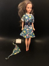 Pour Poupée mannequin  TRESSY DE BELLA Tenue Robe Foulard Valisette