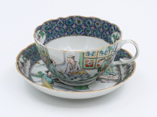 Tasse sous - sous, en