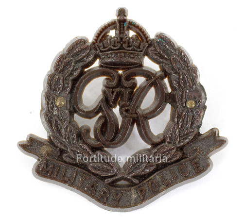 Cap badge military - badge, "