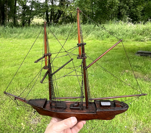 Ancienne maquette deux - d'un,