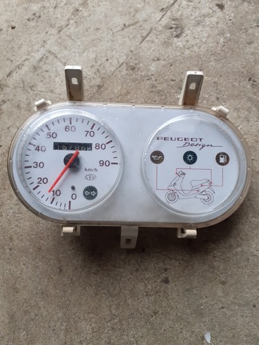 Vitre compteur scooter - vitre,