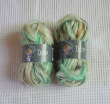 Lot de 2 pelotes de laine