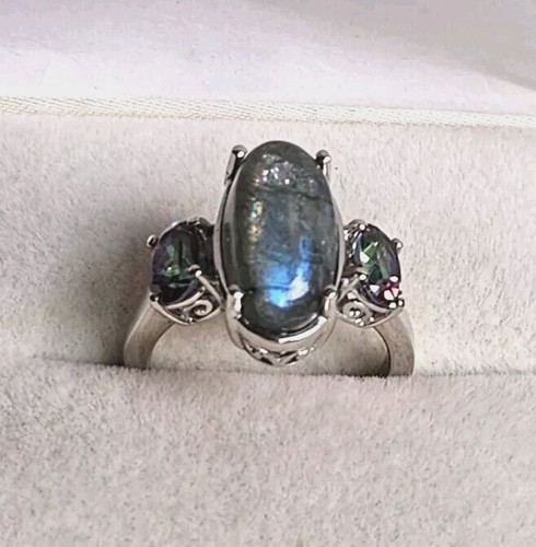 Malagasy labradorite mystic - /,