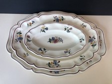 2 plats + 1 ravier de service