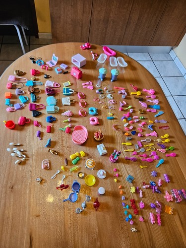 Gros lot accessoires barbie - gros,