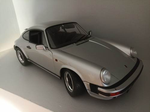 Miniature porsche 911 - porsche, carrera