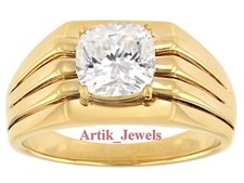 Coupe Coussin Moissanite Avec