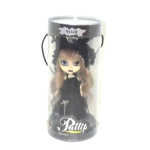 Figurine poupée gothique