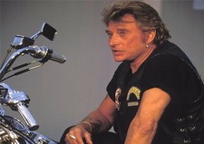 Johnny Hallyday sur moto gilet