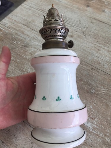 Ancienne lampe petrole tons - a,
