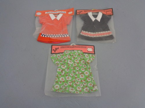 Vêtements poupée des - vêtements,