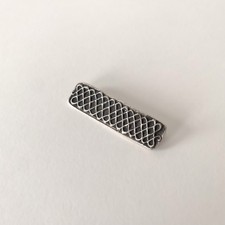 Broche "entrelacs" de Pierre