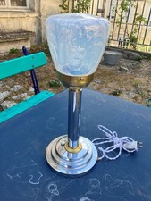Lampe moderniste opalescente
