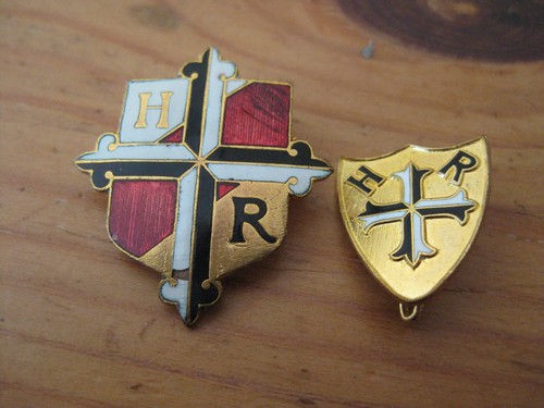 Broche religieuse diocese - religieuse, x2