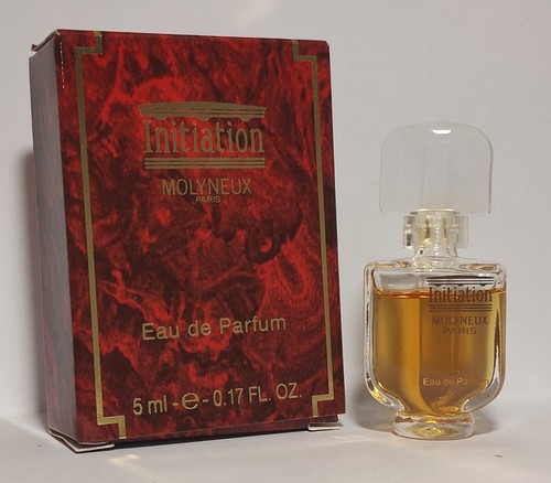 Initiation molyneux eau de - initiation., molyneux.
