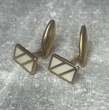 Boutons de manchette anciens