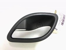 Poignee interieur arriere gauche RENAULT LAGUNA 2 PHASE 2 8200000723