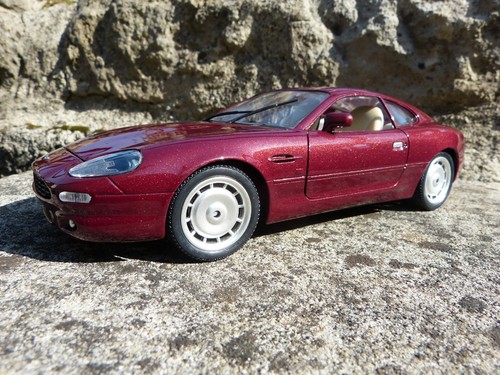 Aston martin db7 bordeau - 7#,