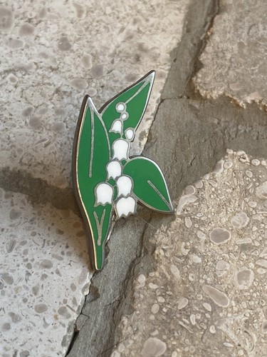 Pin muguet - pin’s,