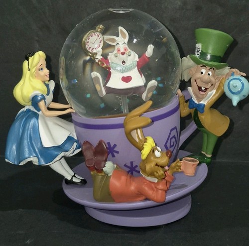 Disney alice wonderland - alice, in