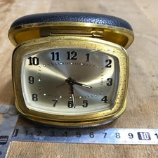 N. 21 Réveil Voyage Système