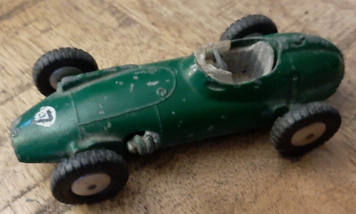 Corgi toys brm formule - toys,