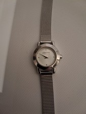 Montre Femme AGHATA. Acier
