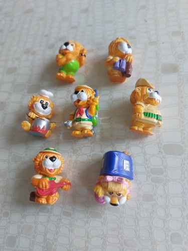 Lion lot 7 - ,