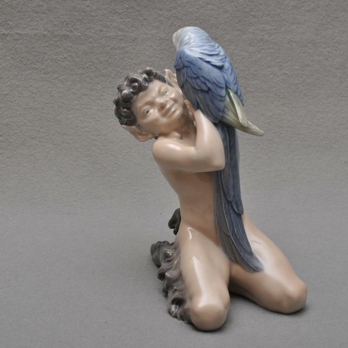 Royal copenhagen figurine - royal, figurine'