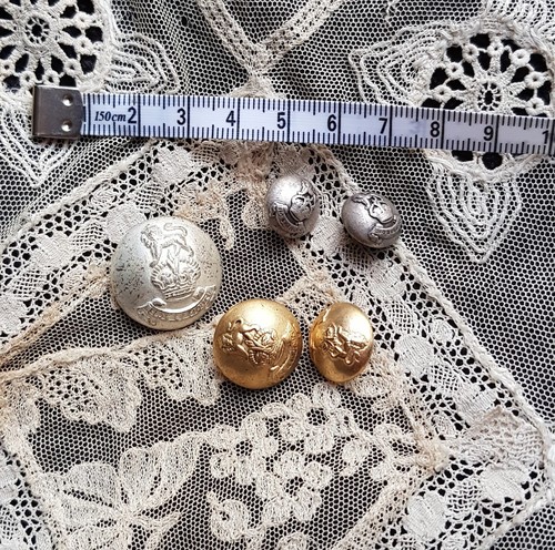 Lot boutons uniforme anciens - lot,
