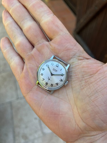 Montre ancienne jivana